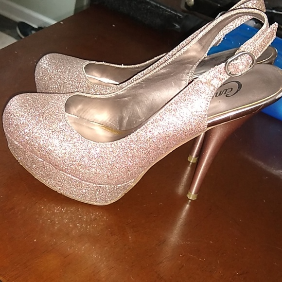 Blush Pink Candies Heels - Picture 2 of 3